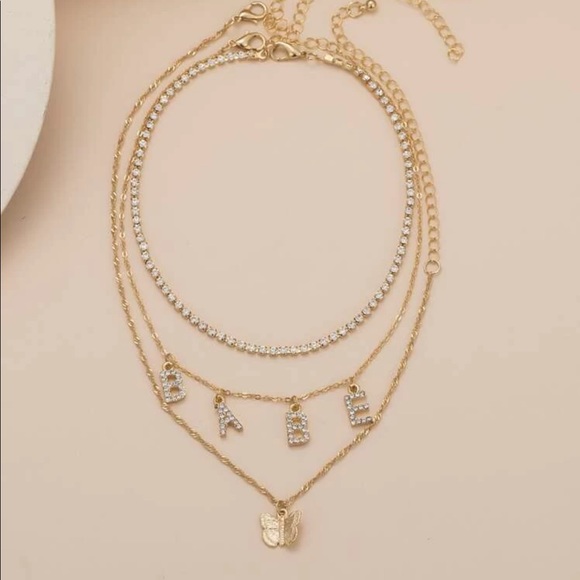 Jewelry - Babe + Butterfly Rhinestone Necklace Set